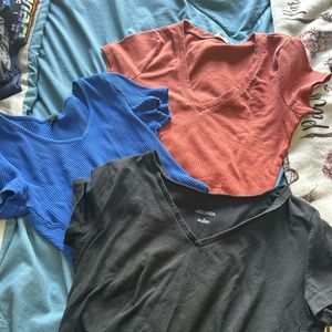 3 Crop tops